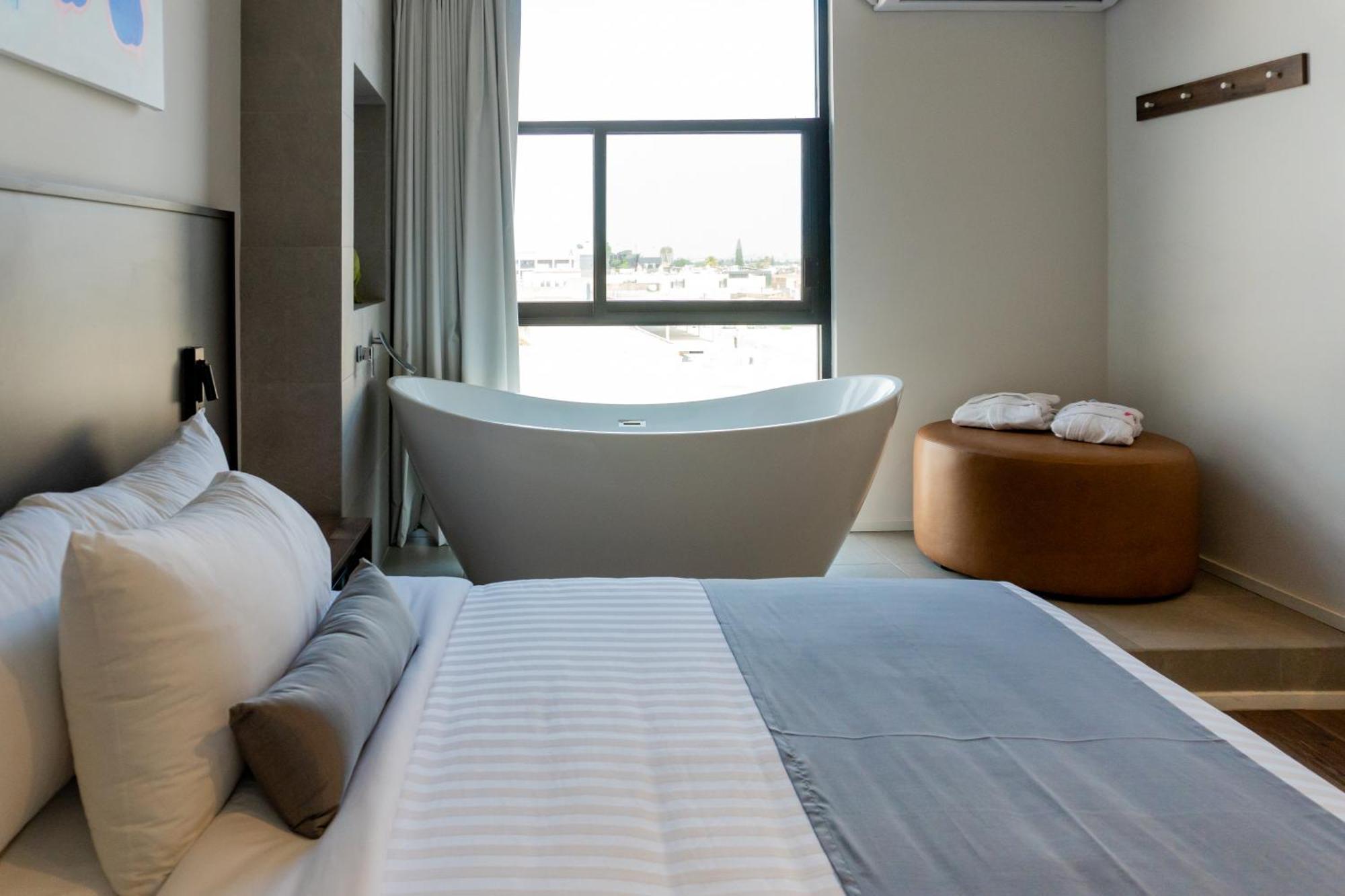 Alt Urbana Hotel Leon Exterior photo