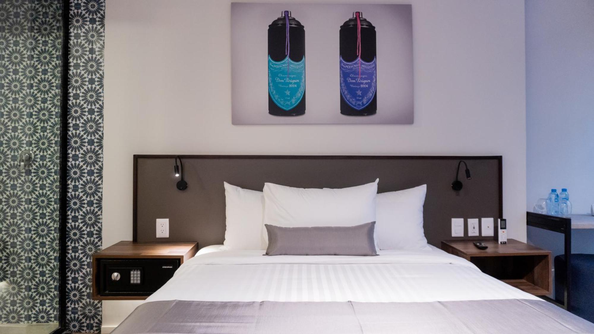 Alt Urbana Hotel Leon Room photo