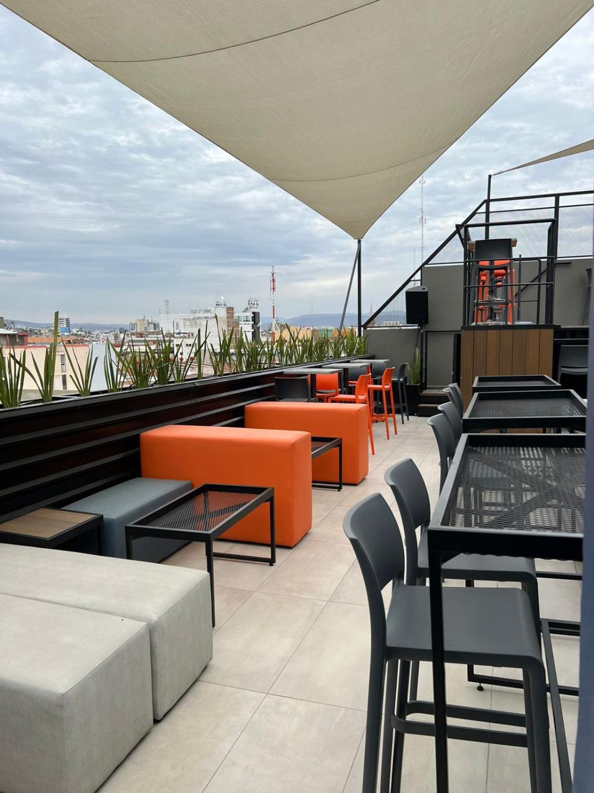 Alt Urbana Hotel Leon Exterior photo